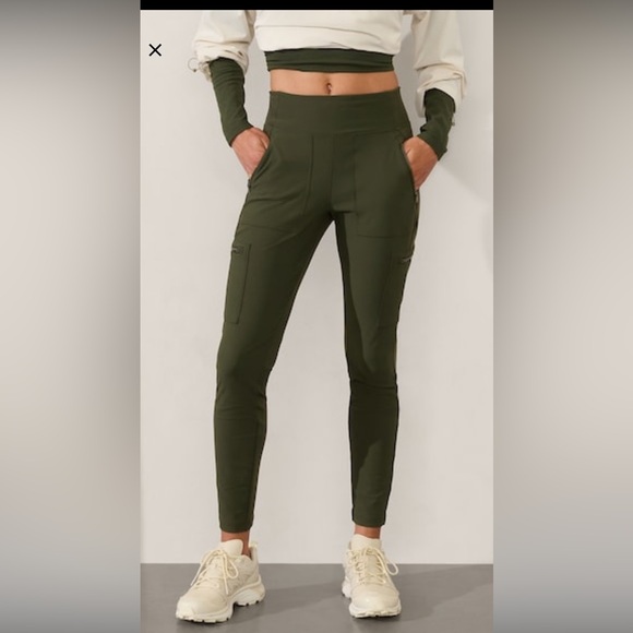 NWT Tall Athleta Headlands High Rise Cargo Leggings - Picture 1 of 7